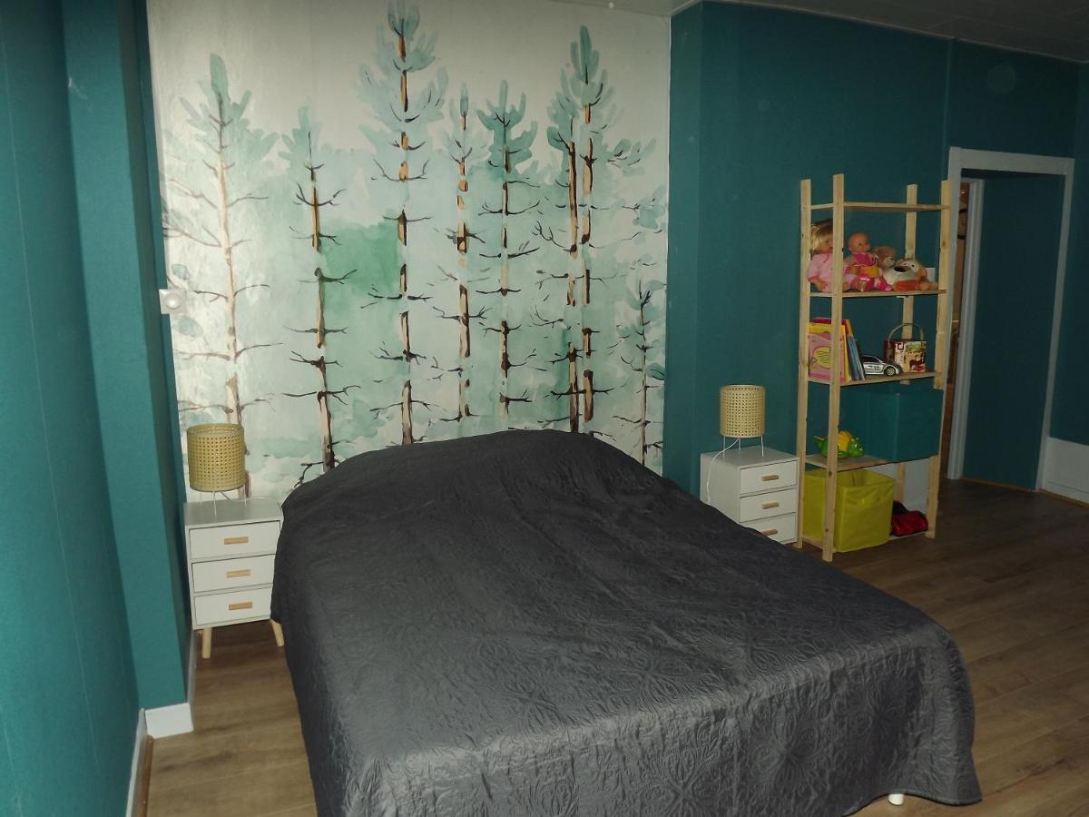 Gite La Petite Ecluse En Bord De Loue Lods 外观 照片