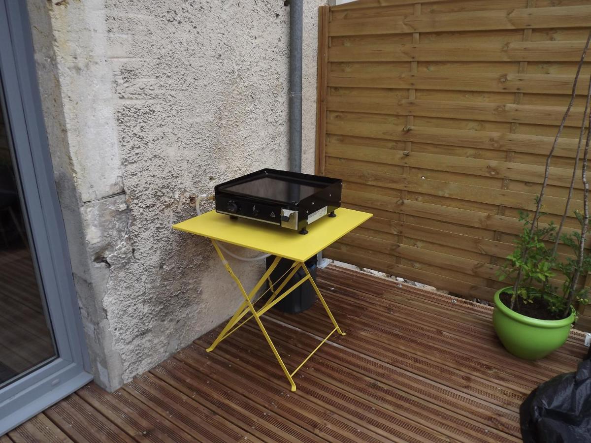 Gite La Petite Ecluse En Bord De Loue Lods 外观 照片